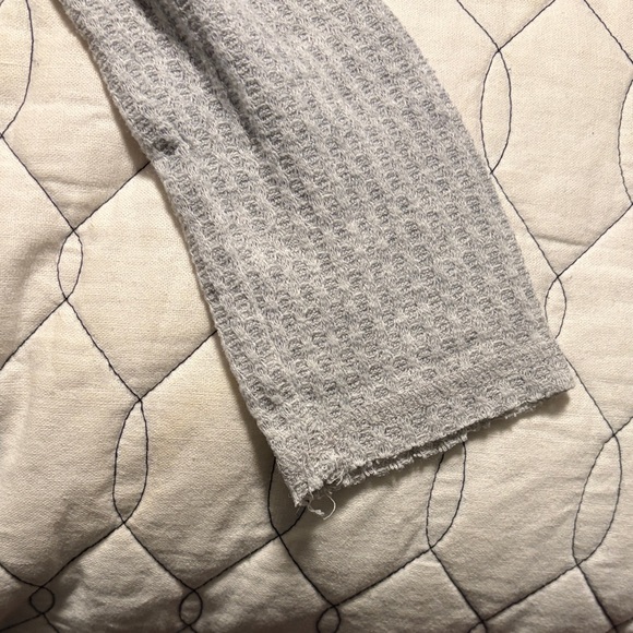 Wild Fable Light Gray Hoodie - Picture 4 of 7